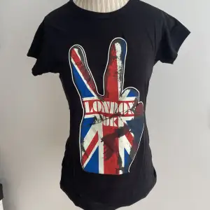 London UK T-shirt st S Svart 