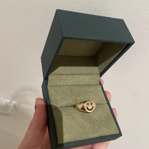 Ring  - Säljer då den inte kommer till användning Skiv för frågor eller funderingar ❤️❤️