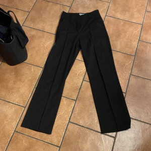 Madlady kostymbyxor  - Kostymbyxor 