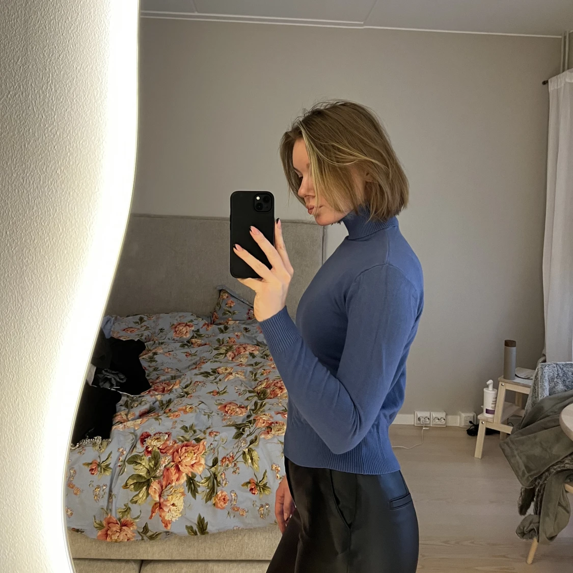 Ljusblå turtleneck - 90