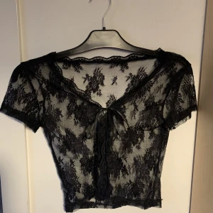 spetskofta - så gullig att ha till ett linne exempelvis 🙌🙌