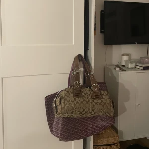 Coach väska - säljer min vintage coach väska i väldigt bra skick. 450kr inkl frakt