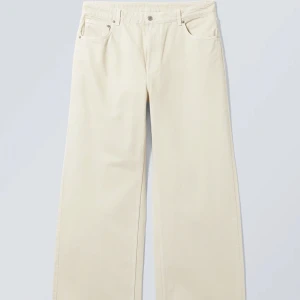 Weekday ace high wide jeans - Beiga jeans från weekday i fint skick, säljer pga för små för mig.