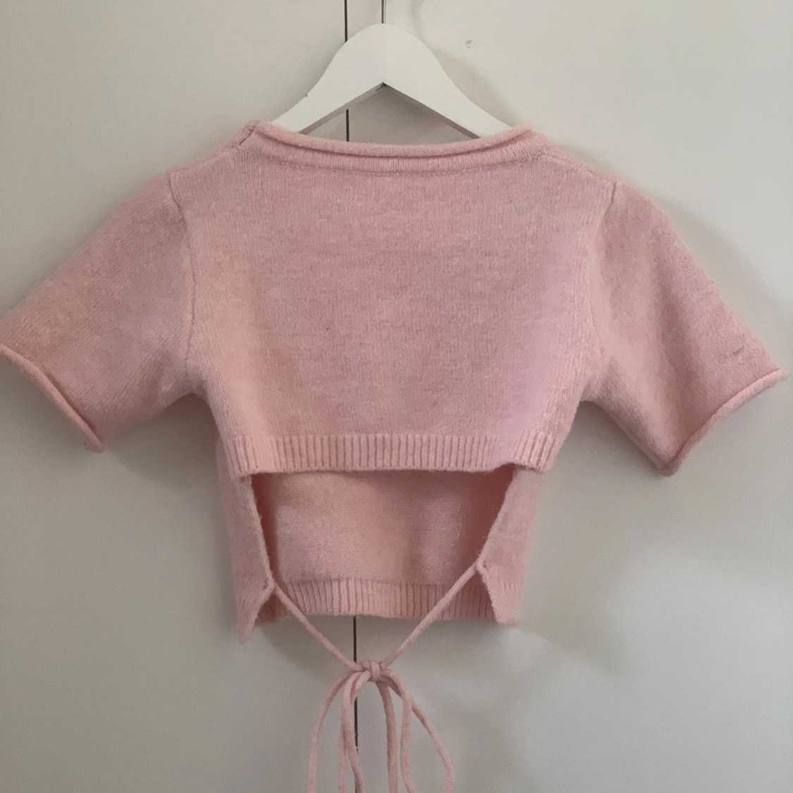 Croppad stickad tröja