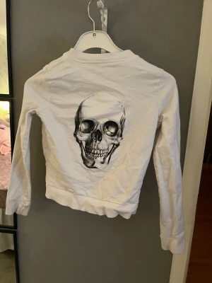 Fin hoodie  - Fint skick 