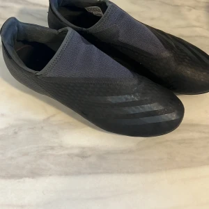 Fotbolls skor - Hej säljer ett par Nike ghosted 3 köpta för 1900 kr