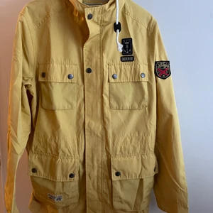 Morris jacka strl L52 - Säljer en snygg Morris jacka i strl L 52  Skickas smidigast för 66kr spårbart paket 