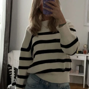 Tröja - Randig tröja i storlek s 