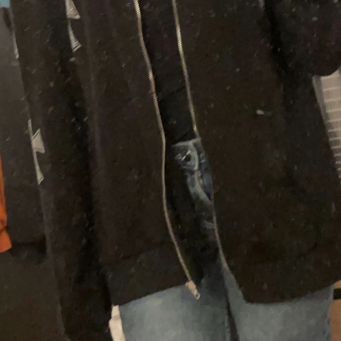 Fin zipup hoodie med kors - 90