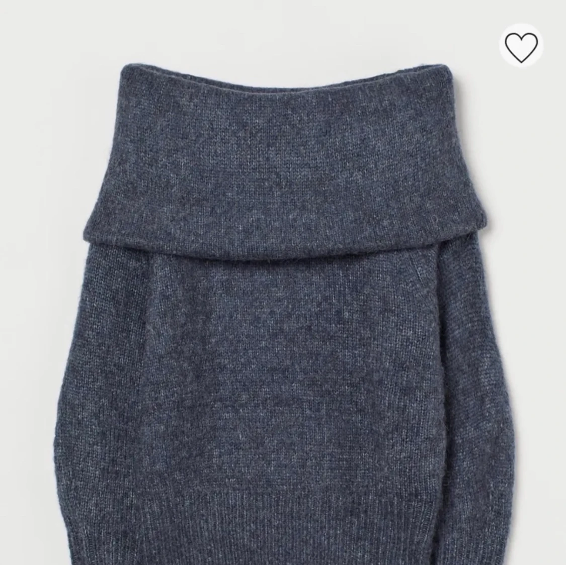 Stickad offshoulder tröja