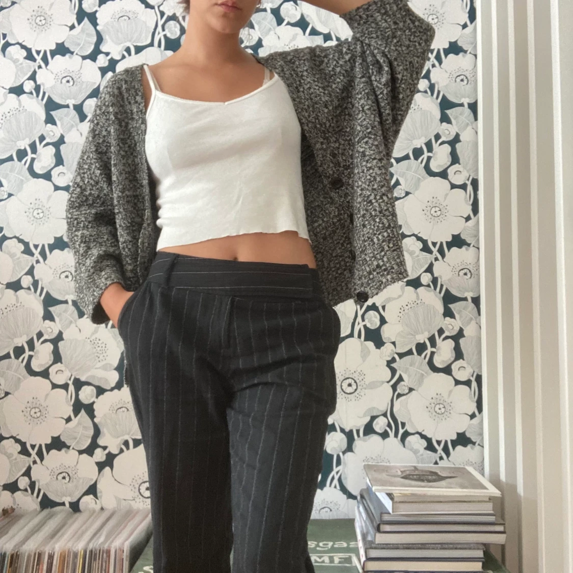 Stickad kofta med knappar - 91