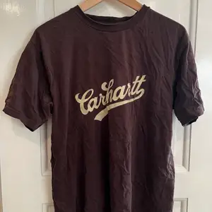 Riktigt clean vintage carhartt tshirt