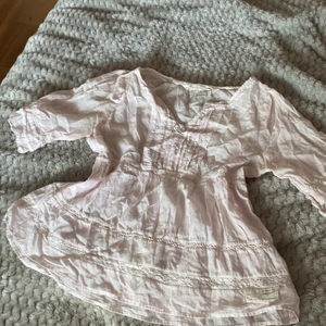 Odd molly - Den är i använt skick och ganska genomskinlig.  om de är många som vill ha sätter jag på bud 