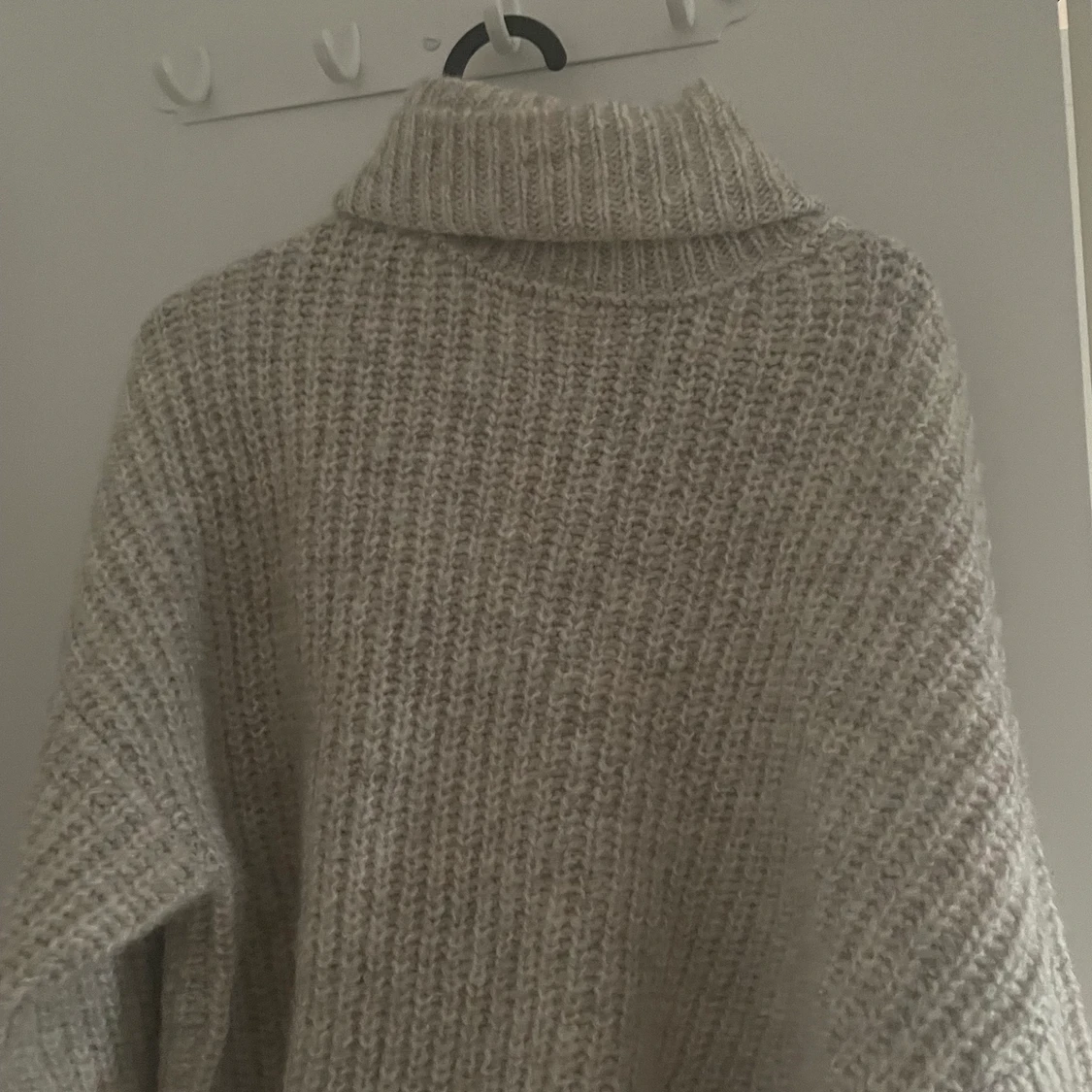 Grovt stickad tröja Na-kd - 90