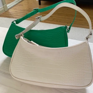 Väskor - Två fina väskor som söker nytt hem 