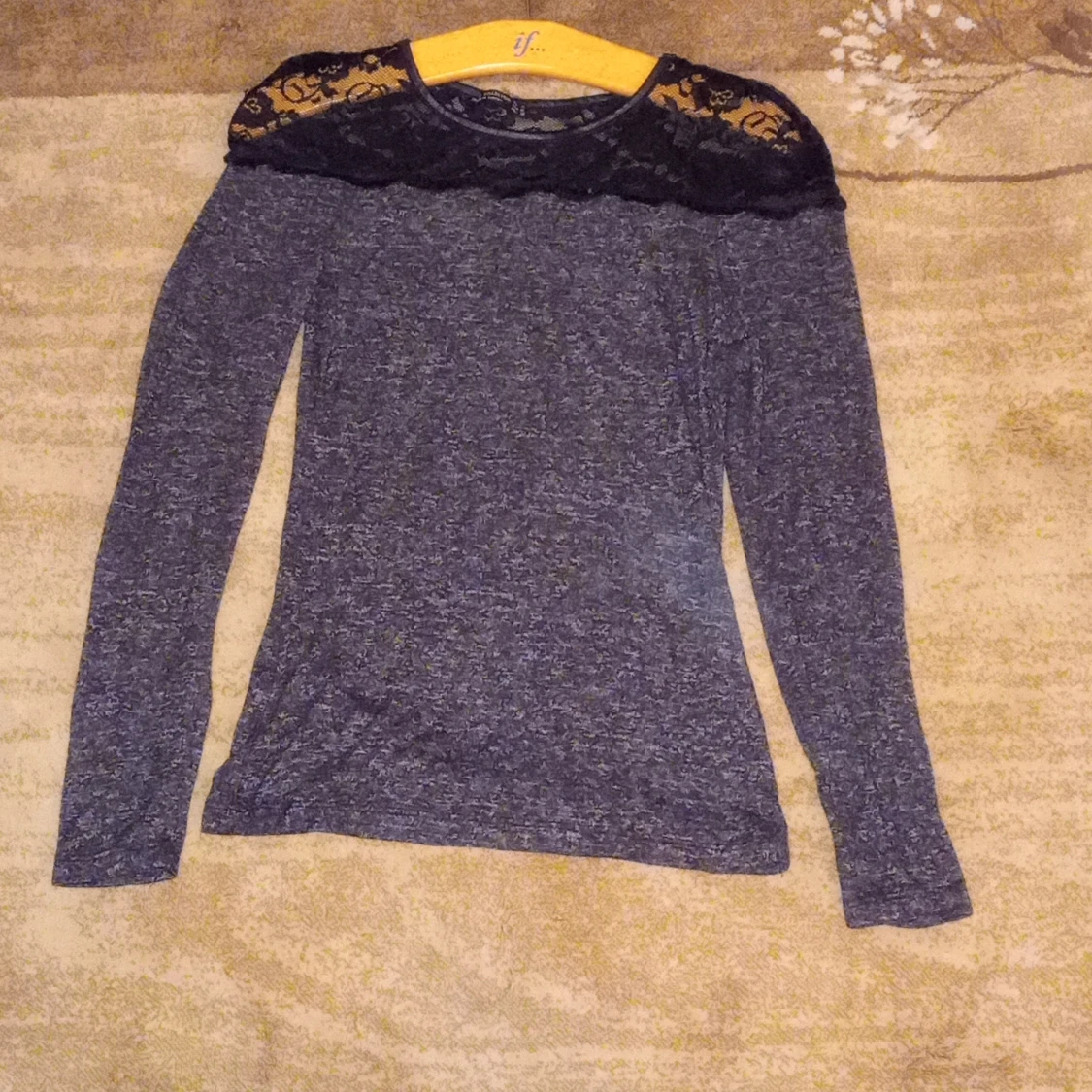 black blouse with lace on the back and front of the blouse. - 91