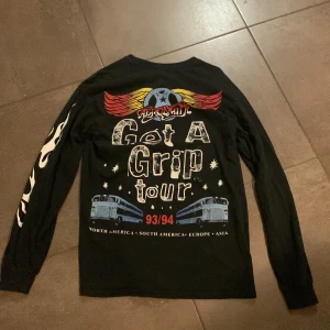 Aerosmith tröja  - Aerosmith band/tour tröja🫶ascool men använda inte