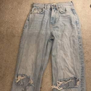 Byxor från Gina (perfect jeans stl 32) pris kan diskuteras 