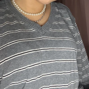 Sweater - Skriv vid intresse☺️