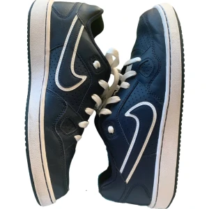 Nike Air Force 1  - .