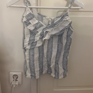 Randig topp  - Fin somrig topp från hm❤️ 