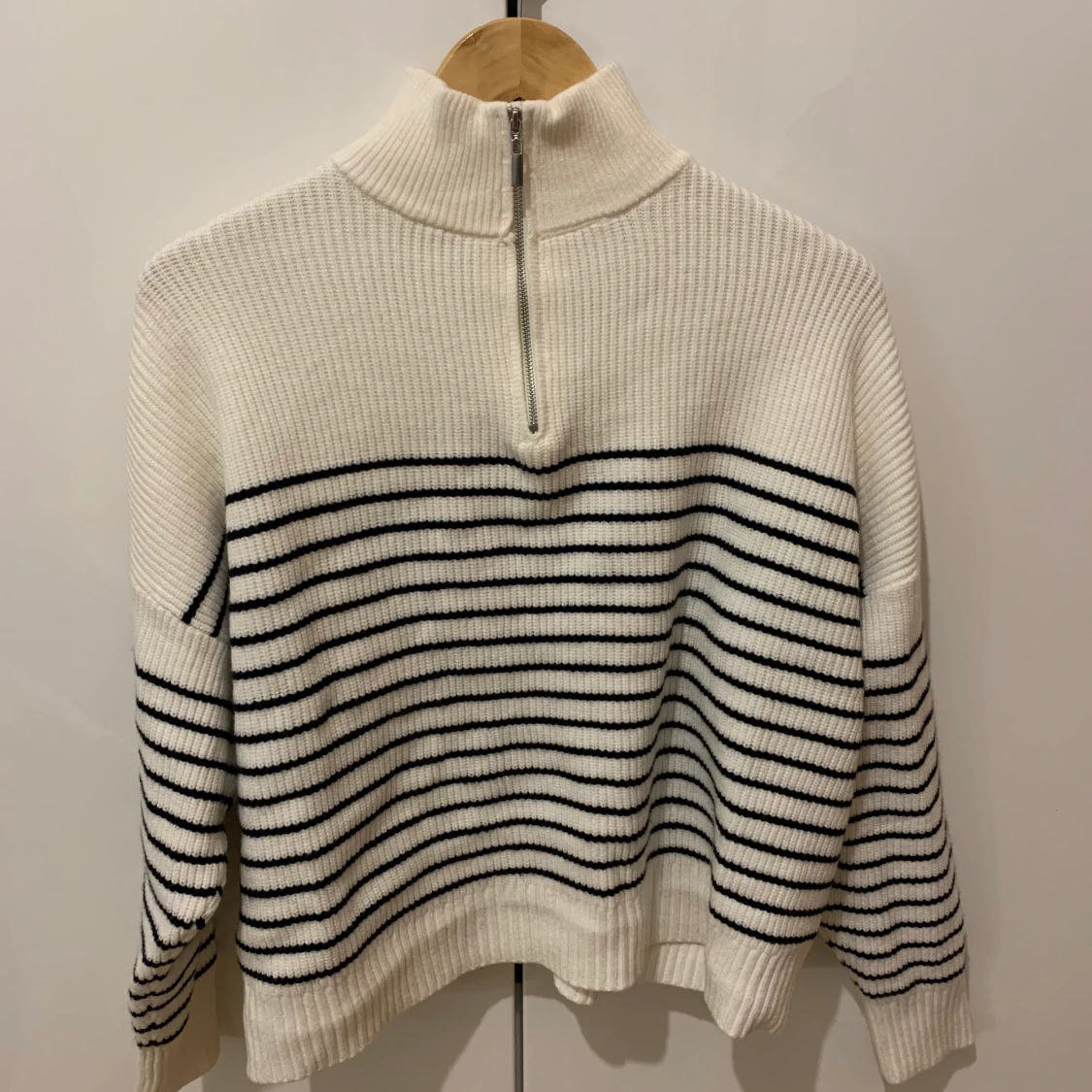 Randig stickad från mango - 90