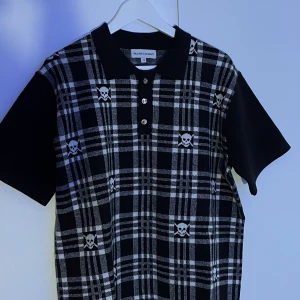 HEAVEN CAN EAIT polo - HEAVEN CAN WAIT Polo storlek s (sitter som M) också)  helt ny 