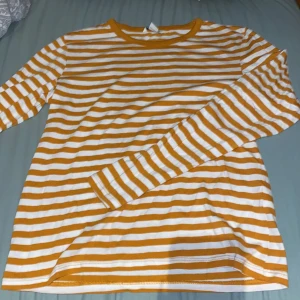 Randig långarmad tröja - Aldrig använt 