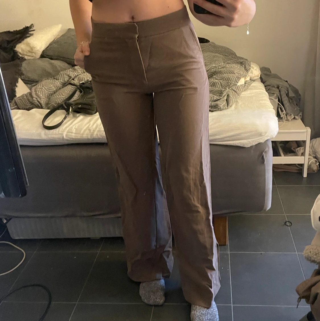 Kostymbyxor med slits