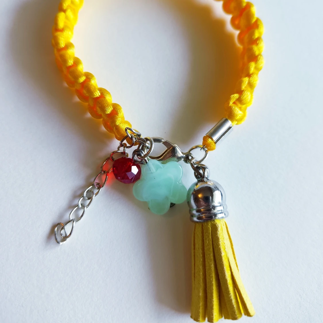 Handgjord armband, nya  - 91