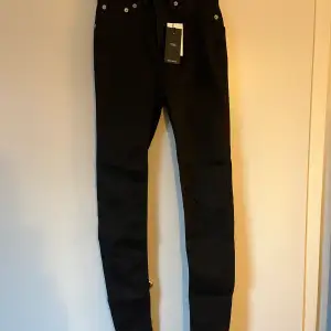 Svarta jeans från lager 157, oanvända Frakt tillkommer