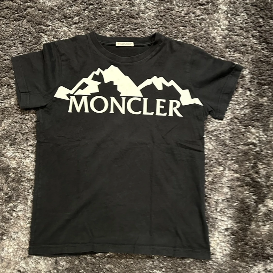 Moncler t  shirt - 90