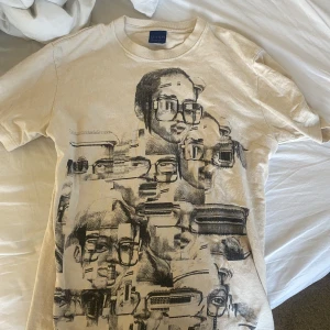 Graniph  - Skit cool tröja men unikt tryck