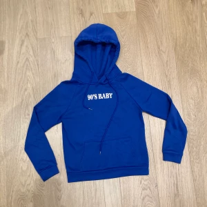 Hoodie stl S/36 - Mörkblå luvtröja. Bra skick.