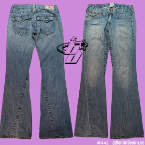 true religion jeans - True Religion jeans  size on tag, 28w  Ytterben, 102cm  Innerben, 83cm  midja (rakt över), 37cm  (modell 160cm)