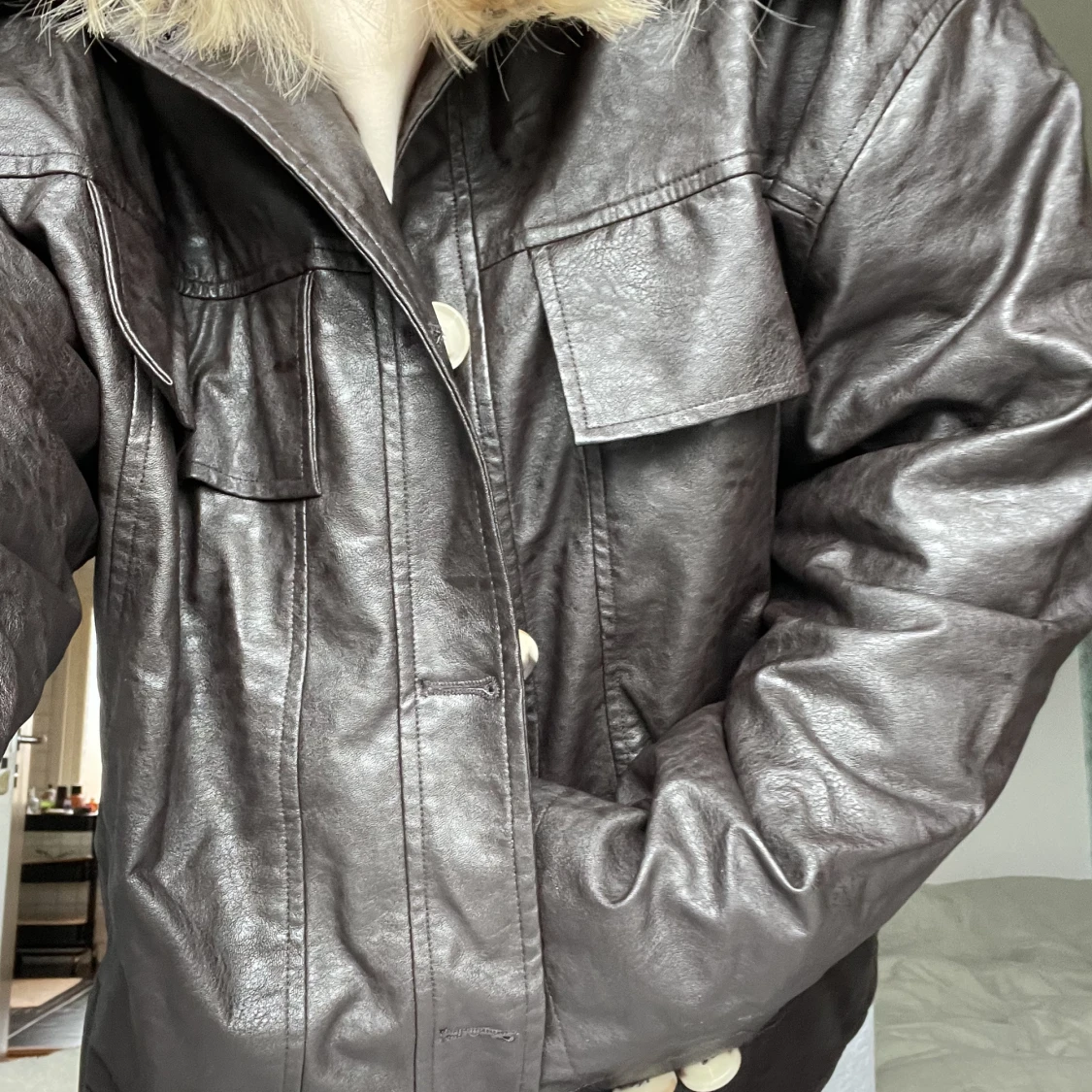 ”Skinn” jacka NAKD