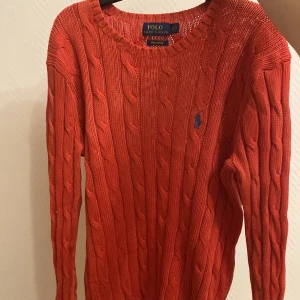 Polo - En Ralph Lauren tröja i storlek S, mycket bra skick. 