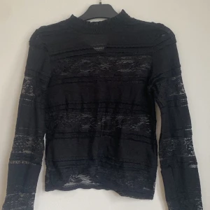 Svart tröja - Storlek S