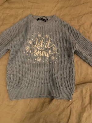 Söt blå tröja - Söt liten tröja från new yorker i nyskick 