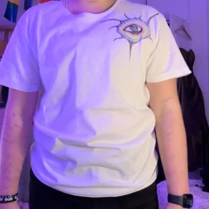 T shirt me design  - Cool t shirt jag har designat själv. Storlek M. Frakt tillkommer. 