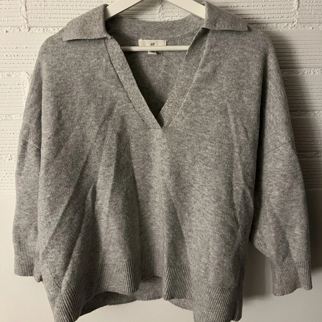 Grå tröja - 90