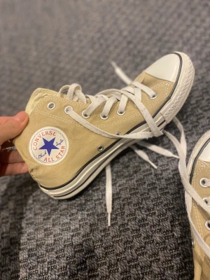 Converse  - Använda men som nya. 