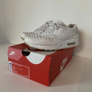 Nike Air Max 1 Woven - Cond 6/10