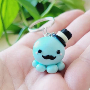 Handgjord, polymerlera nyckelring  - Handgjord, polymerlera nyckelring. 