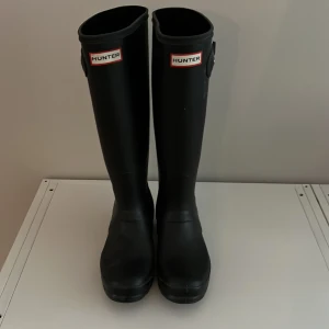 Hunter stövlar storlek 37 - Hunterstövlar, använda men i fint skick.