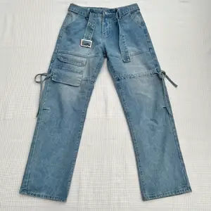 Coola midwaist/lowwaist jeans. Midjemått: 78 cm. Innerbenslängd: 74 cm. Bältet medföljer. Jag är 176 cm och dom är för korta på mig. 250kr + frakt. Skriv privat för mer bilder! 💘