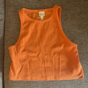Orange topp  - Jätte fin och somrig orange topp🧡