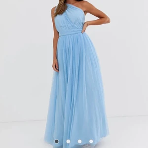 Balklänning - Balklänning från asos i storlek 36. Nyskick, använd 1 gång