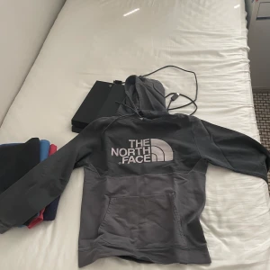 The north face kofta - Har använt i några år i ganska bra skick 
