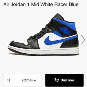 Jordans  - Säljer mina Jordan s skriv privat för fler bilder dom är knappt använda och i jätte nga sick 💙